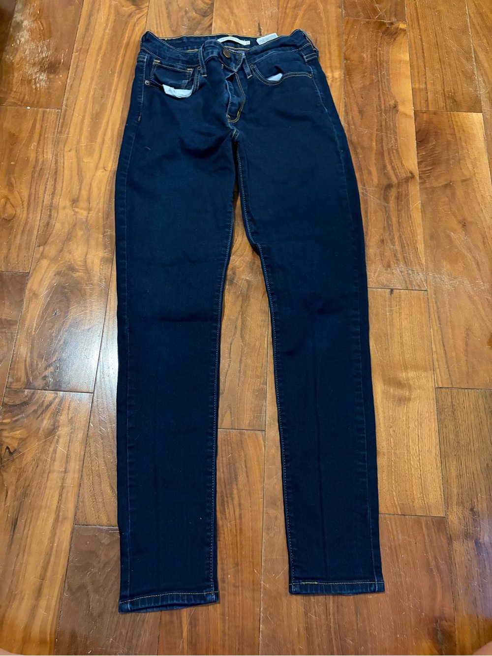 Levi's Women's Skinny Jeans in Dark Blue